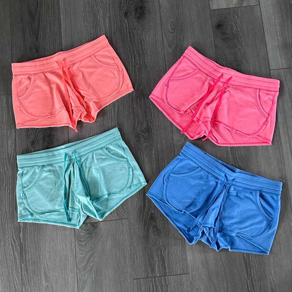 Bundle Of 4 Pairs Of Old Navy Shorts - image 1